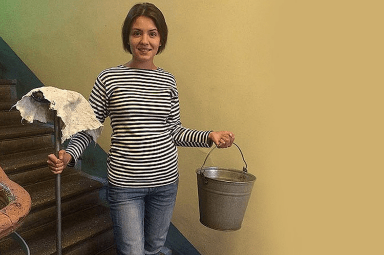 Таджичка уборщица