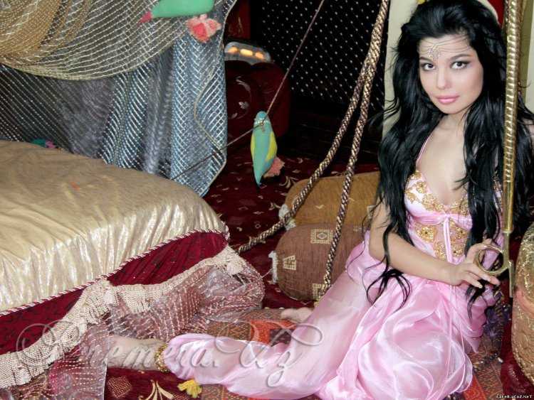 Актриса Зилола Мусаева