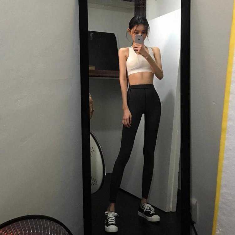 Лю Елин (Liu Yelin)