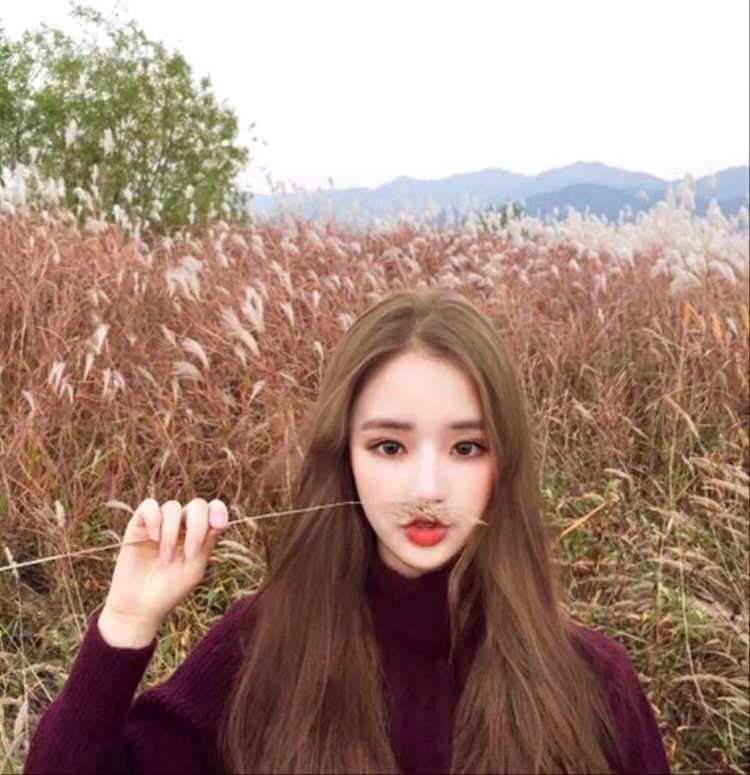 Длинноволосая Даша, корейская красавица, завораживающая взгляд