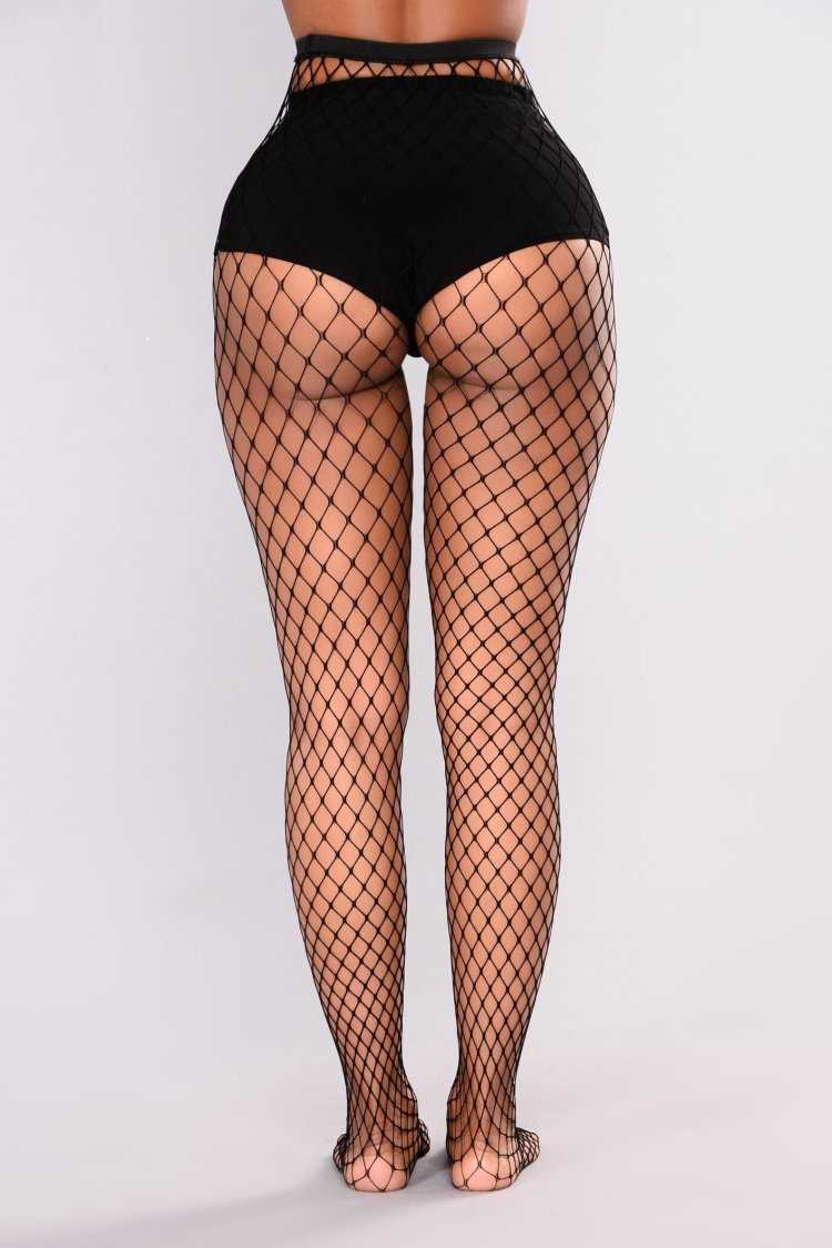 Попки в колготках в сеточку