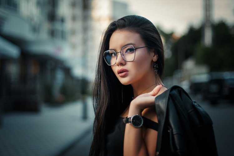 Красивые брюнетки