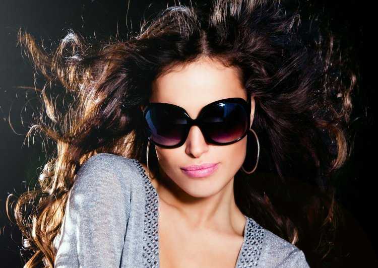 Стильная девушка