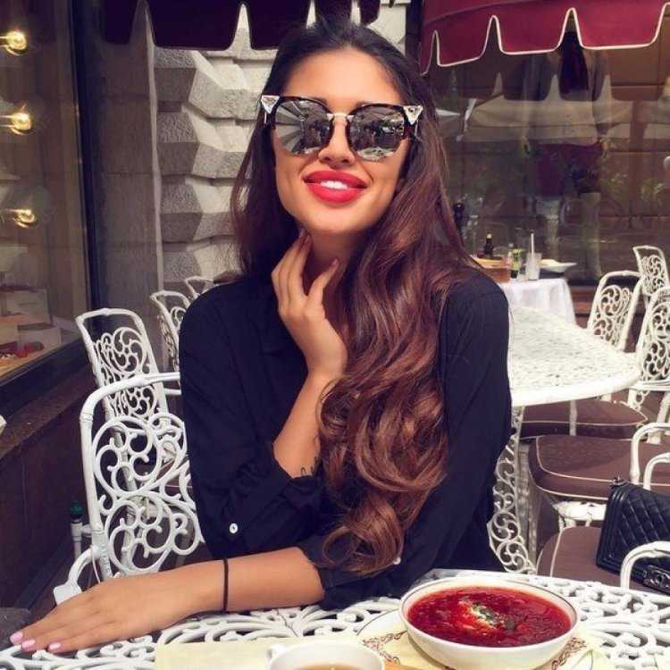 Очаровательная Шахова Эльвира Афиговна