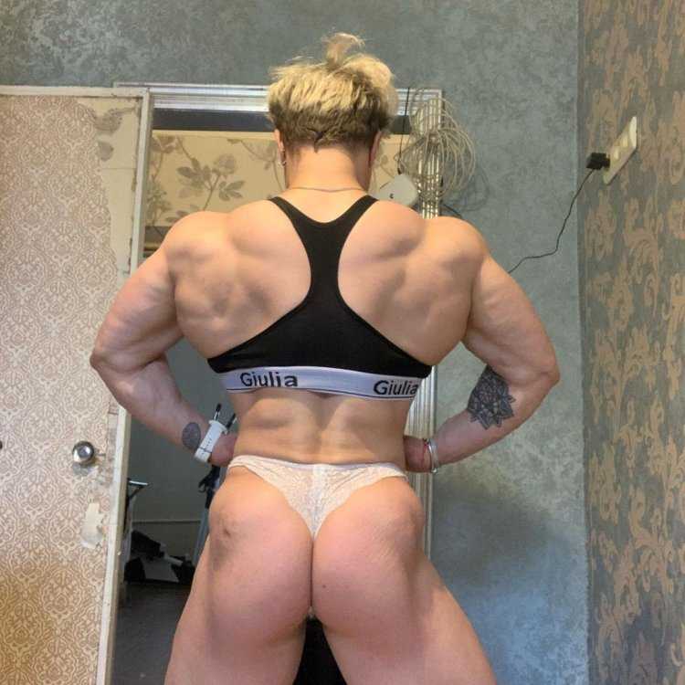 Александра Антипова бодибилдинг