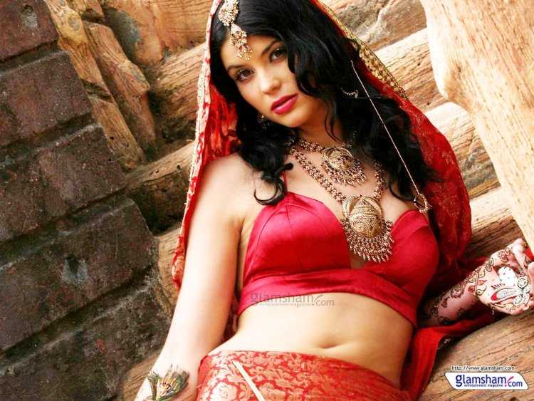 Индийские красавицы с большими