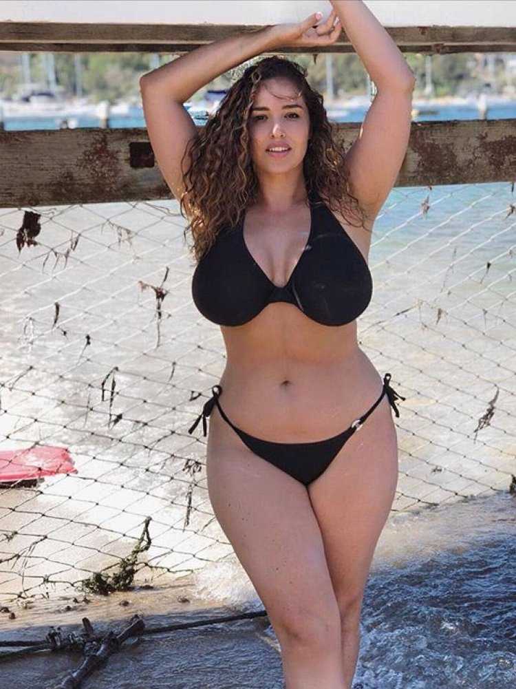 Klaudia Kelly (Клаудия Келли) 2022