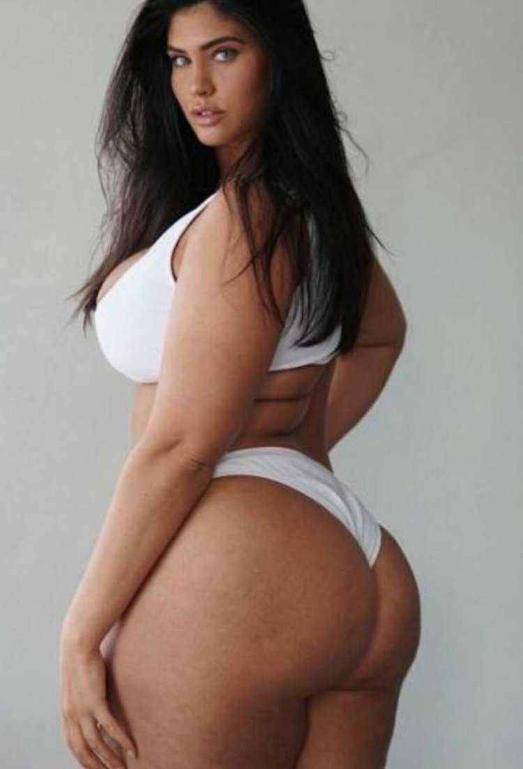 Летиция Томас модель Plus Size