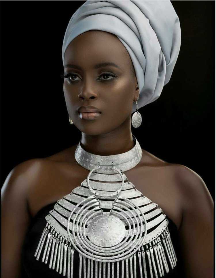 Sira Kante модель