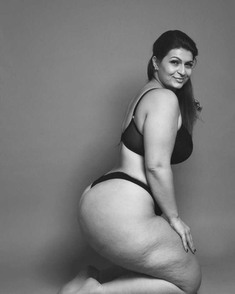 Самые большие ягодицы в мире