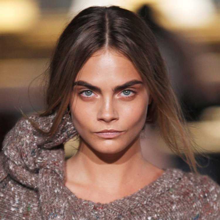 Кара Делевинь Смоки айс