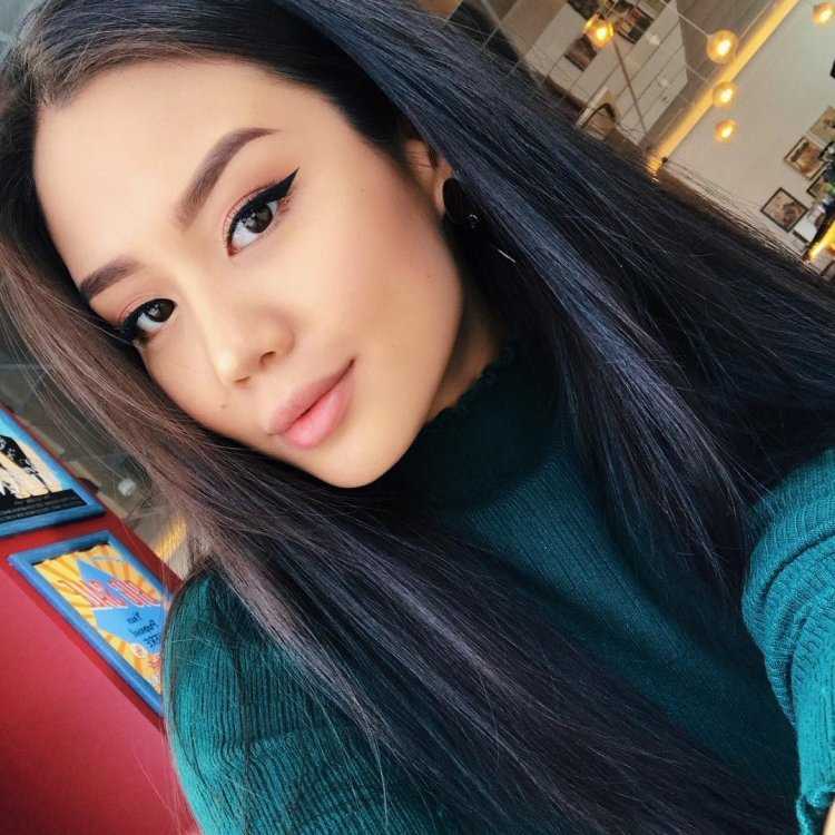 Фэй Нгуен горячее