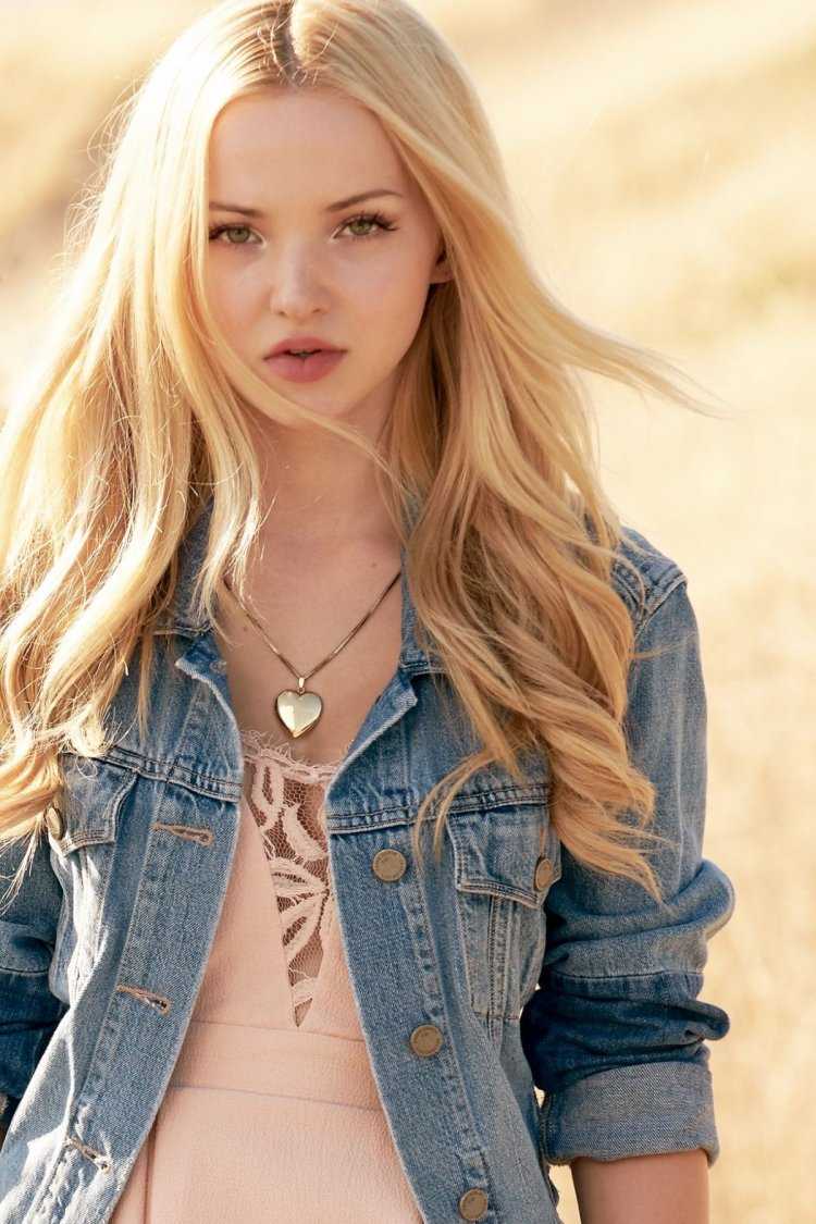 Dove Cameron 2015