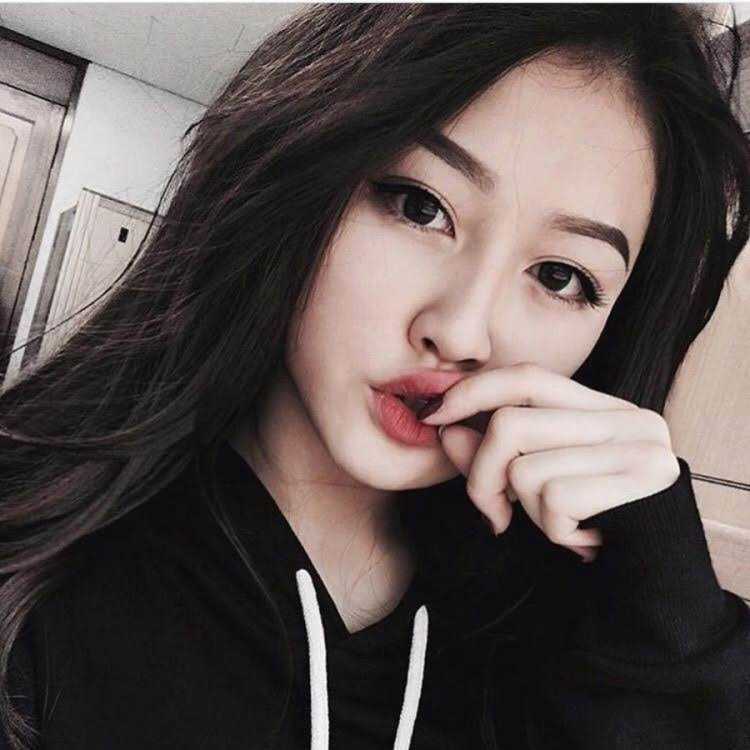 Ким Лиён улзанг девушка