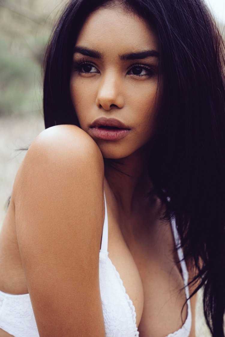 Naressa Valdez фото