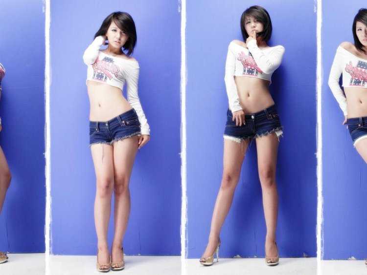 Китайские девушки в шортах