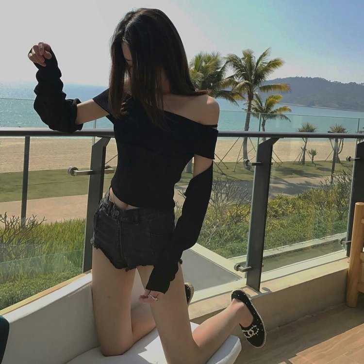 Стройные девушки сохры