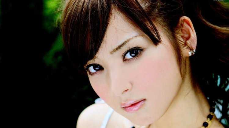 Зеленоглазые японки