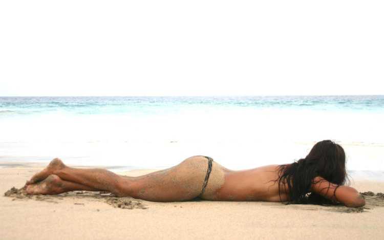 Живот на пляже