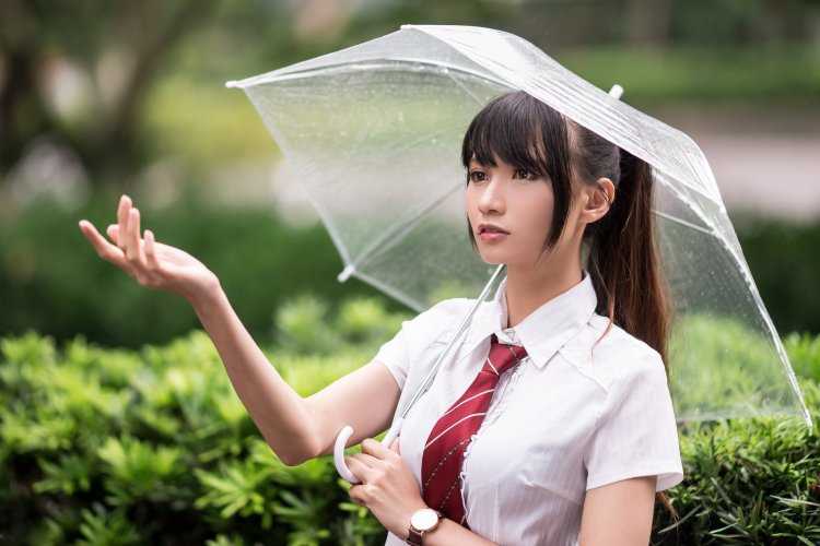 Японка с зонтиком