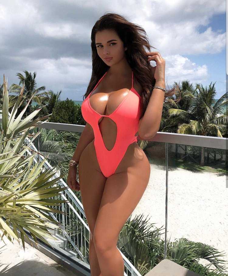 Джессика Бразил