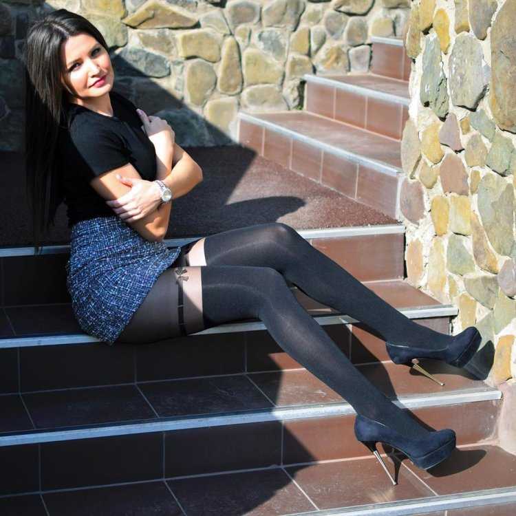 Девушки в колготках с лайкрой