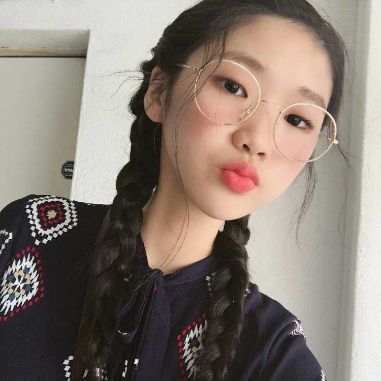 Красивые корейские девушки без макияжа