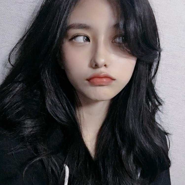 Красивые кореянки с черными волосами