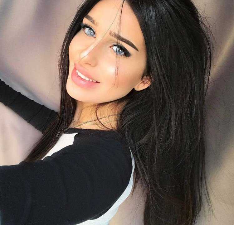 Моника Варданян