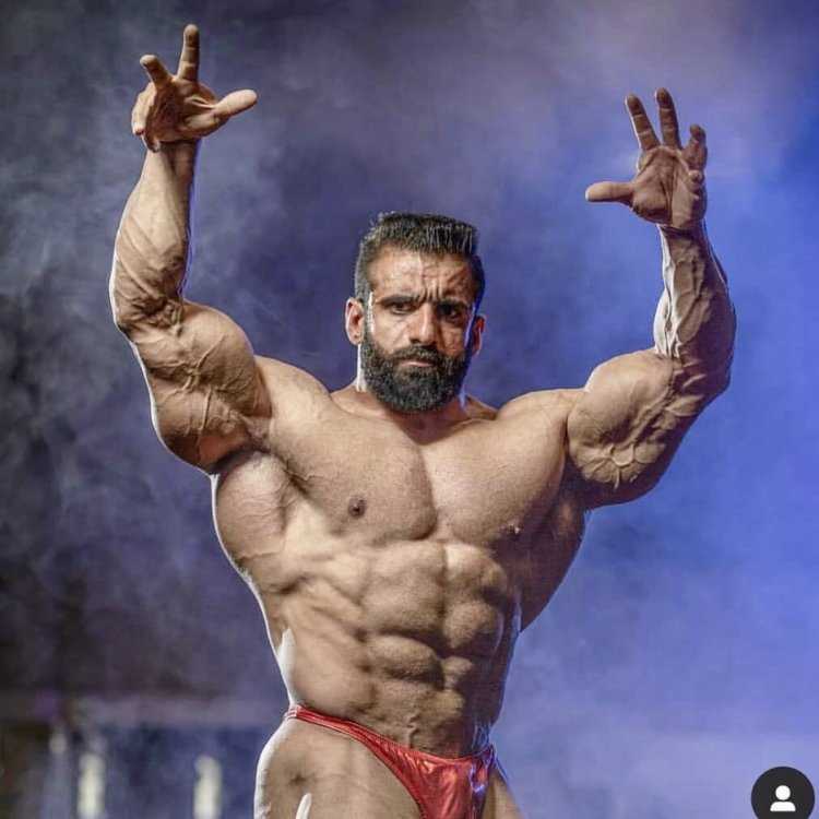Хади Чулпан бодибилдер