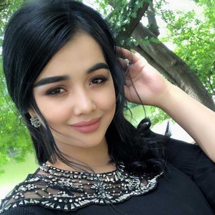 Чарос Низомиддинова