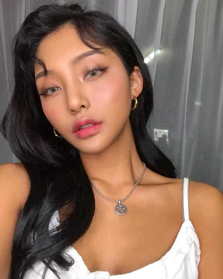 Смуглая кореянка1