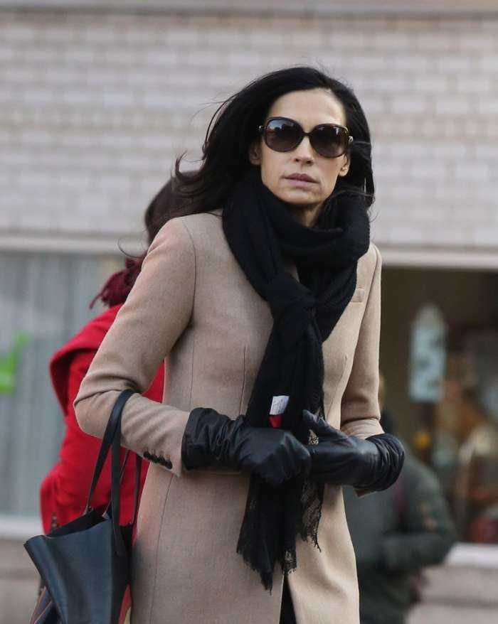 Фамке Янссен на фото