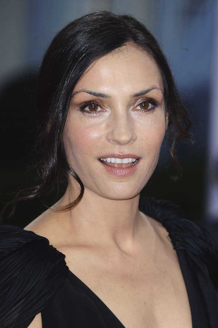 Фамке Янссен на фото