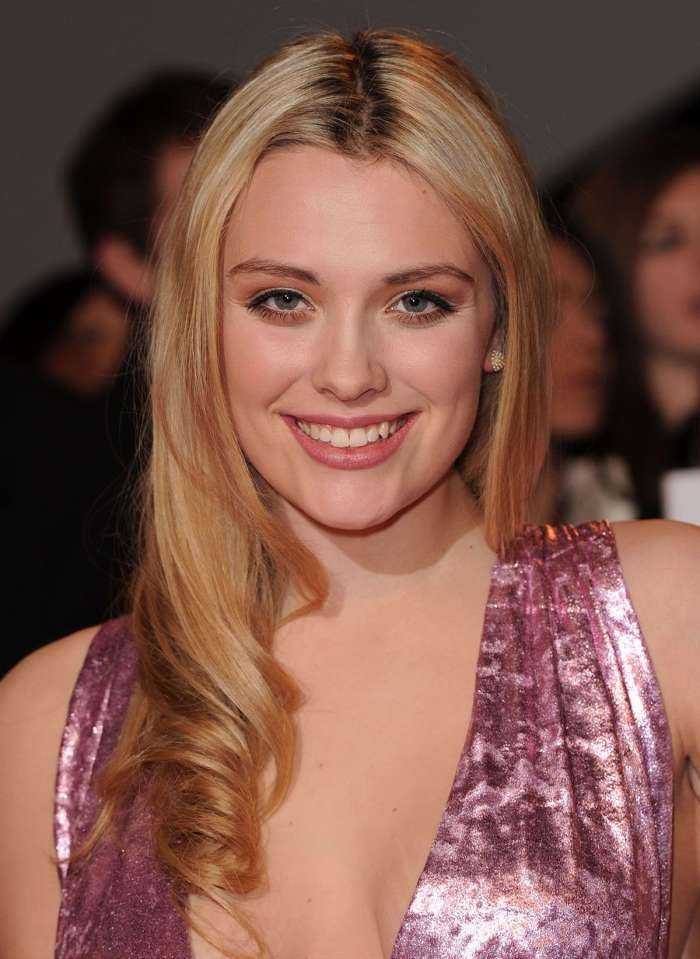 Уоллис Дэй на фото