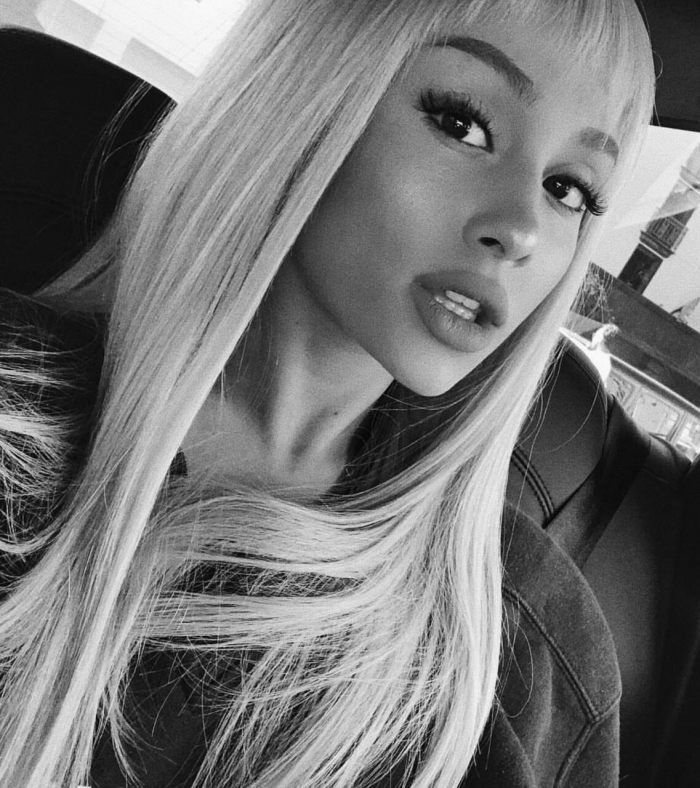 Блондинки с челкой на фото