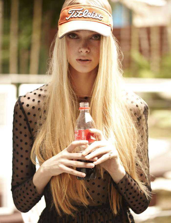 Блондинки с челкой на фото