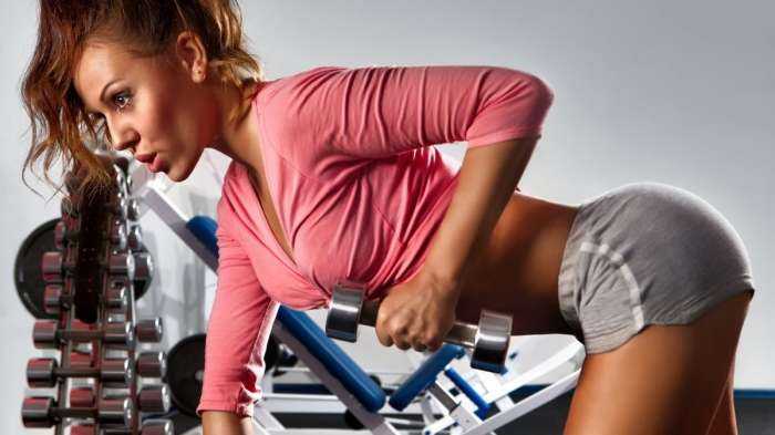 Девушки на фитнесе на фото