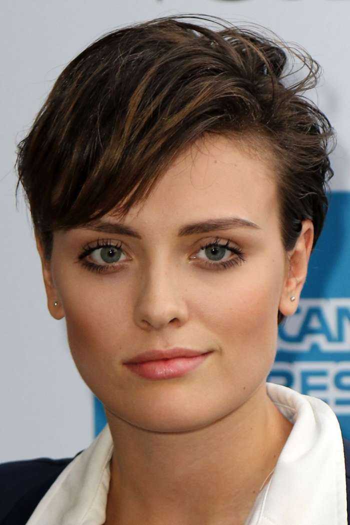 Уоллис Дэй на фото