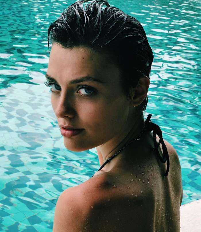 Уоллис Дэй на фото