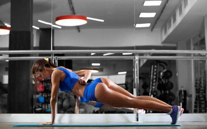 Девушки на фитнесе на фото