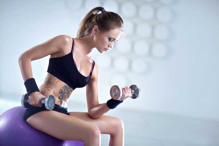 Девушки на фитнесе на фото