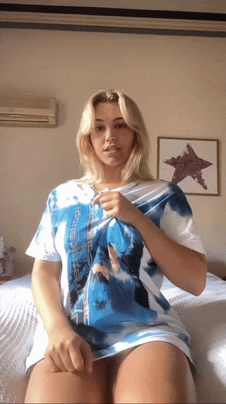 Голая девушка, гиф анимация